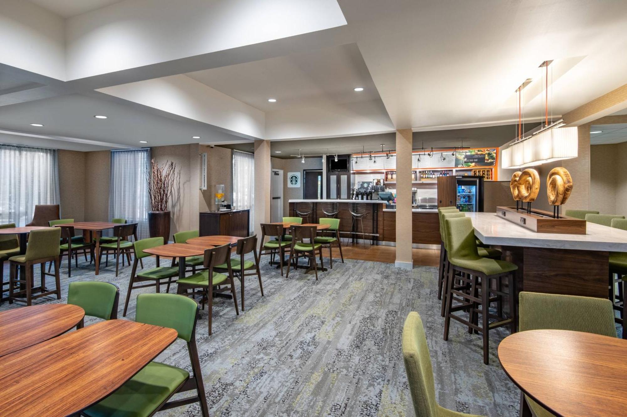 Courtyard By Marriott Reno Hotel Exterior foto