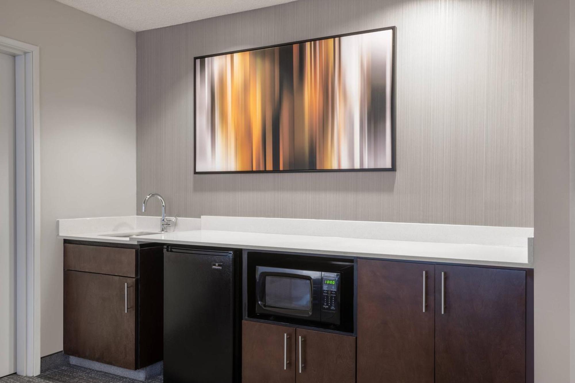 Courtyard By Marriott Reno Hotel Exterior foto