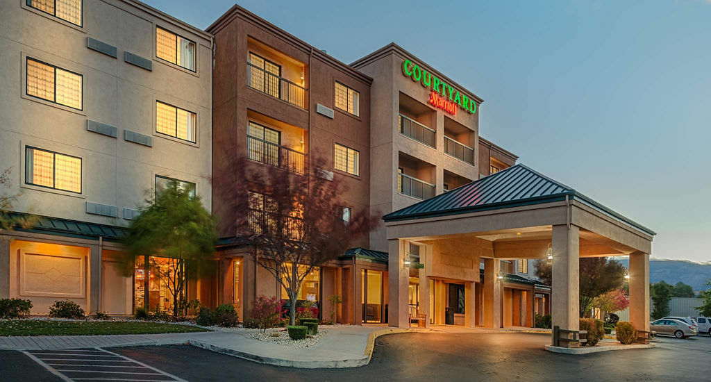Courtyard By Marriott Reno Hotel Exterior foto